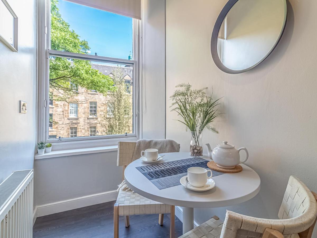 Pass The Keys Spacious And Homely Flat On The Royal Mile Edimburgo Esterno foto