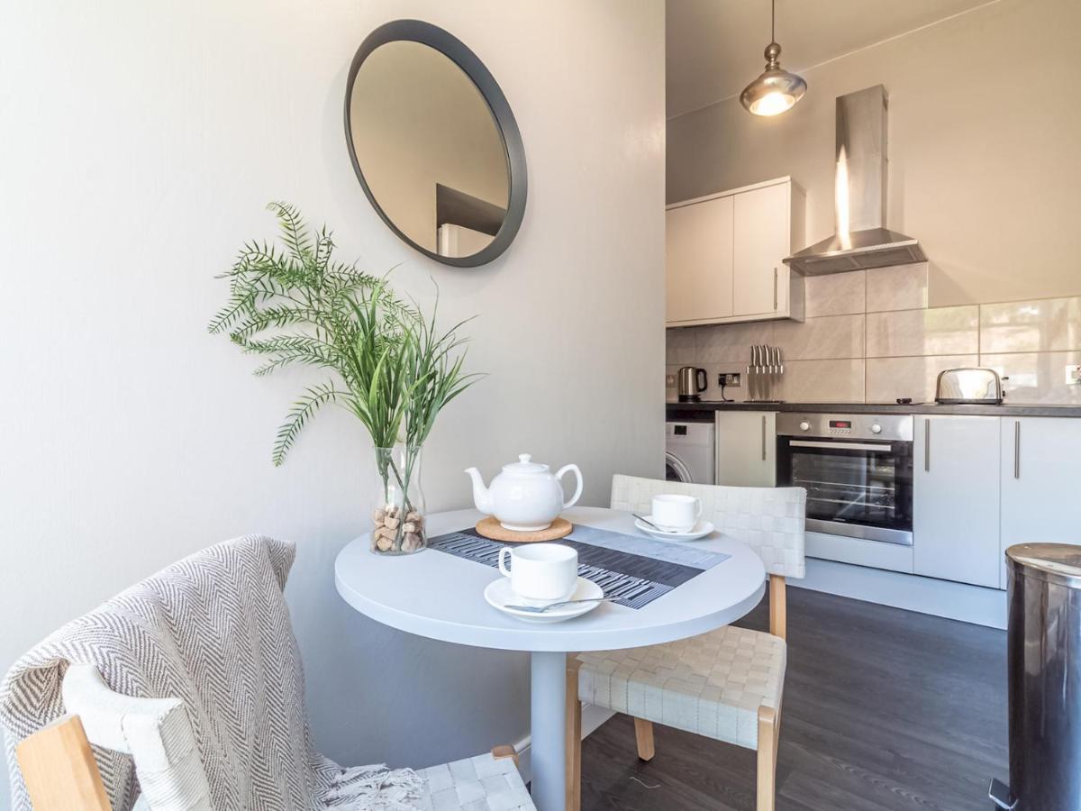 Pass The Keys Spacious And Homely Flat On The Royal Mile Edimburgo Esterno foto