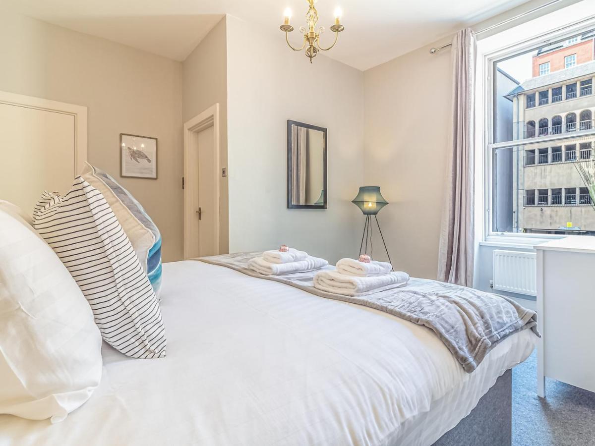 Pass The Keys Spacious And Homely Flat On The Royal Mile Edimburgo Esterno foto