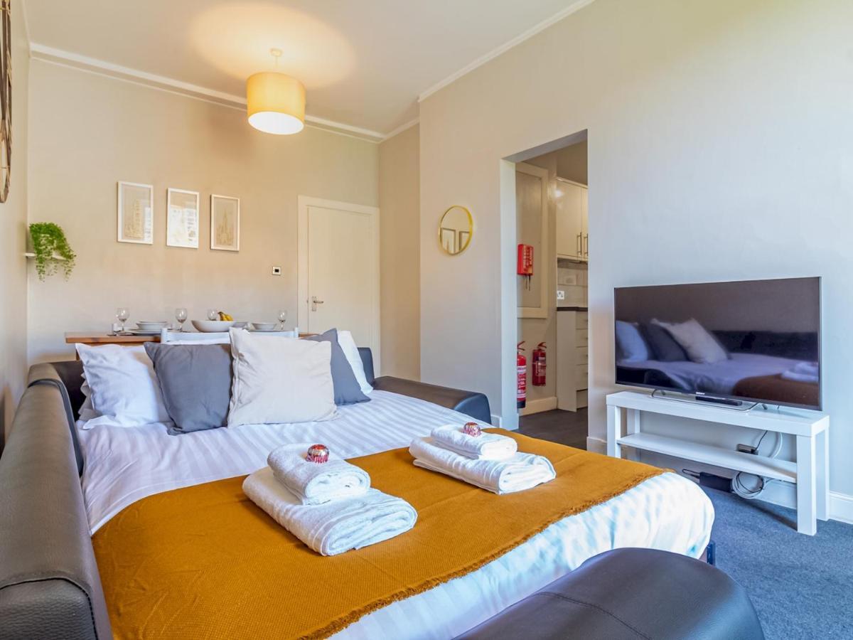 Pass The Keys Spacious And Homely Flat On The Royal Mile Edimburgo Esterno foto