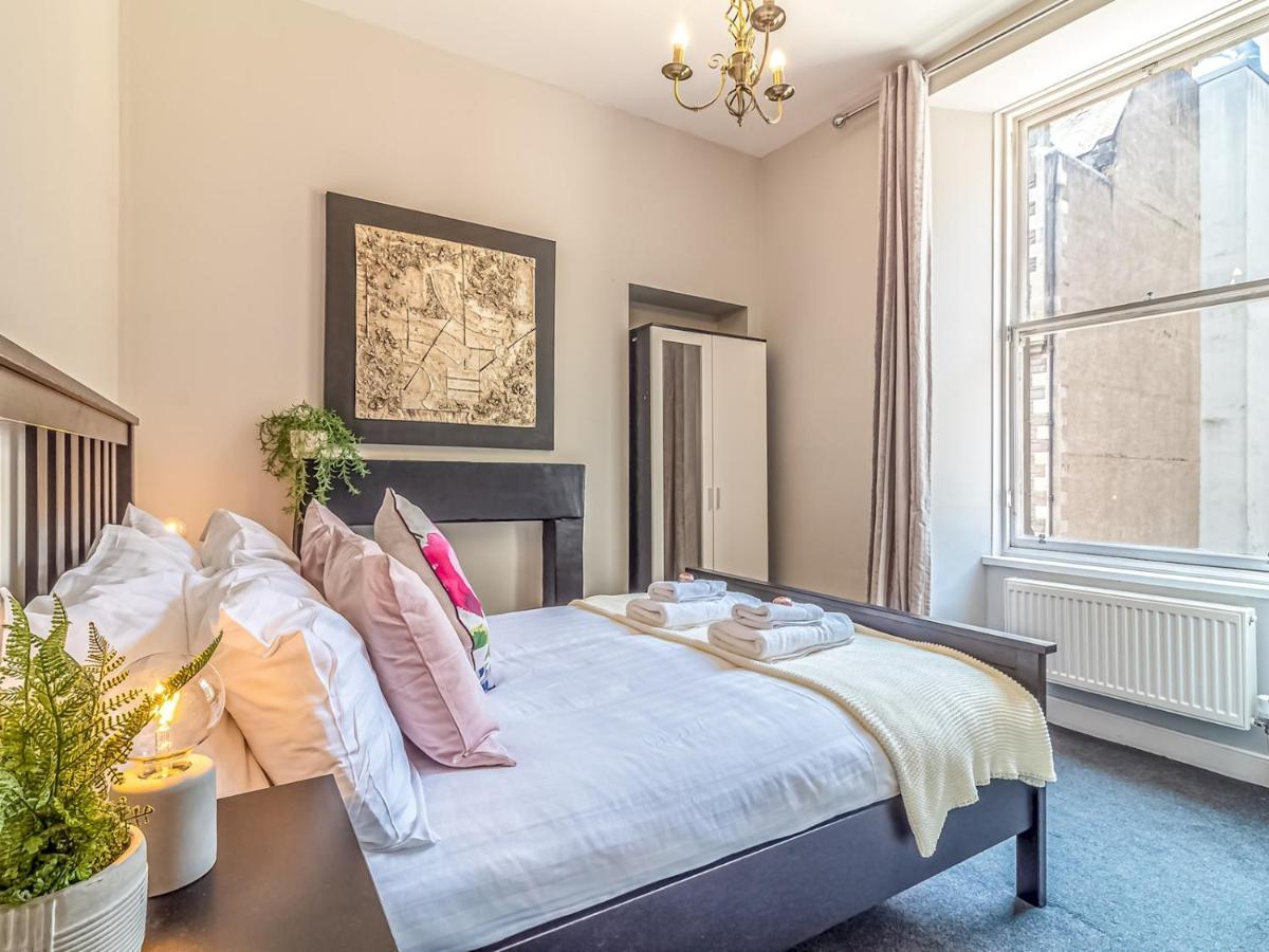 Pass The Keys Spacious And Homely Flat On The Royal Mile Edimburgo Esterno foto