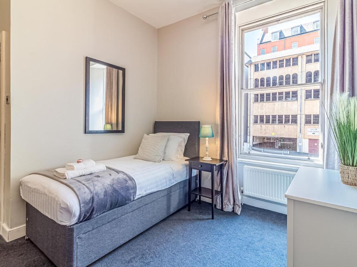 Pass The Keys Spacious And Homely Flat On The Royal Mile Edimburgo Esterno foto