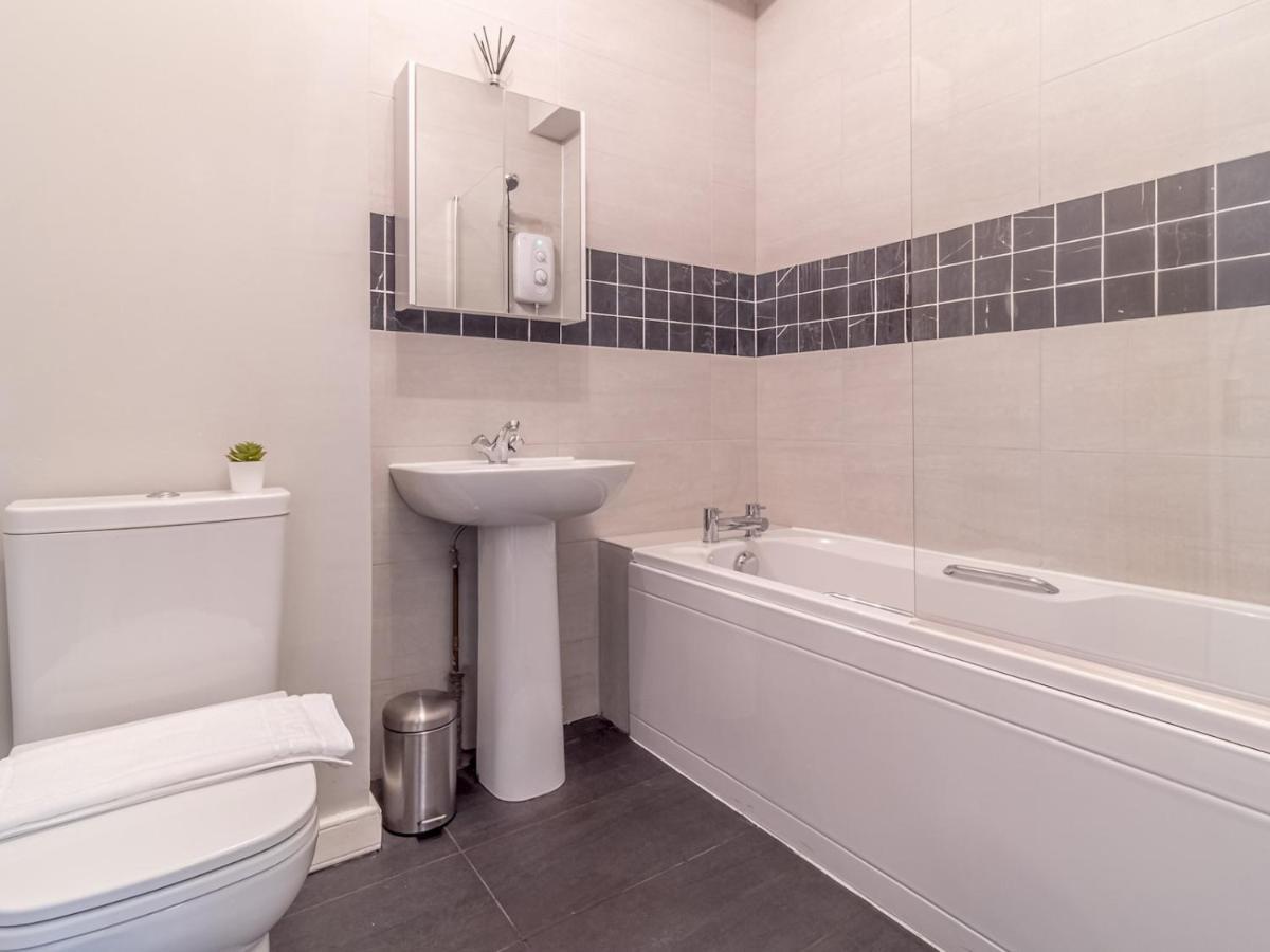 Pass The Keys Spacious And Homely Flat On The Royal Mile Edimburgo Esterno foto