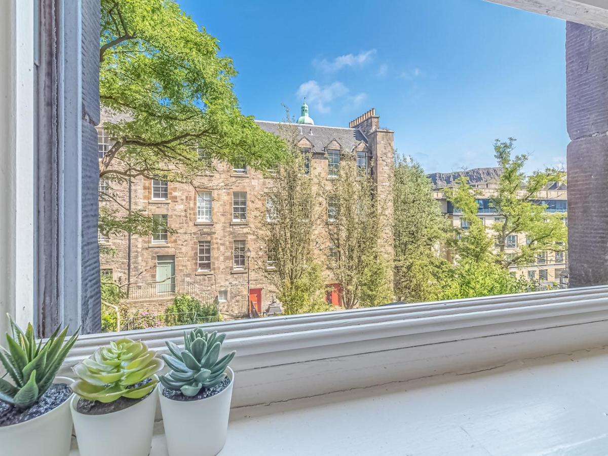 Pass The Keys Spacious And Homely Flat On The Royal Mile Edimburgo Esterno foto
